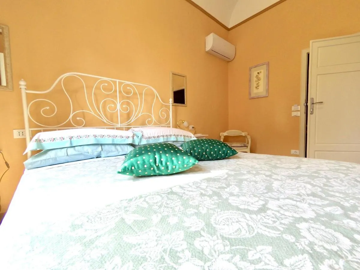 Affittacamere Hotel The Flower Pisa